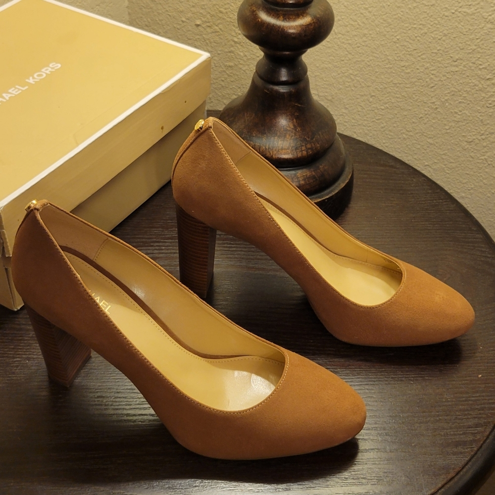 Michael Kors Pumps Praline color size 7 1/2
